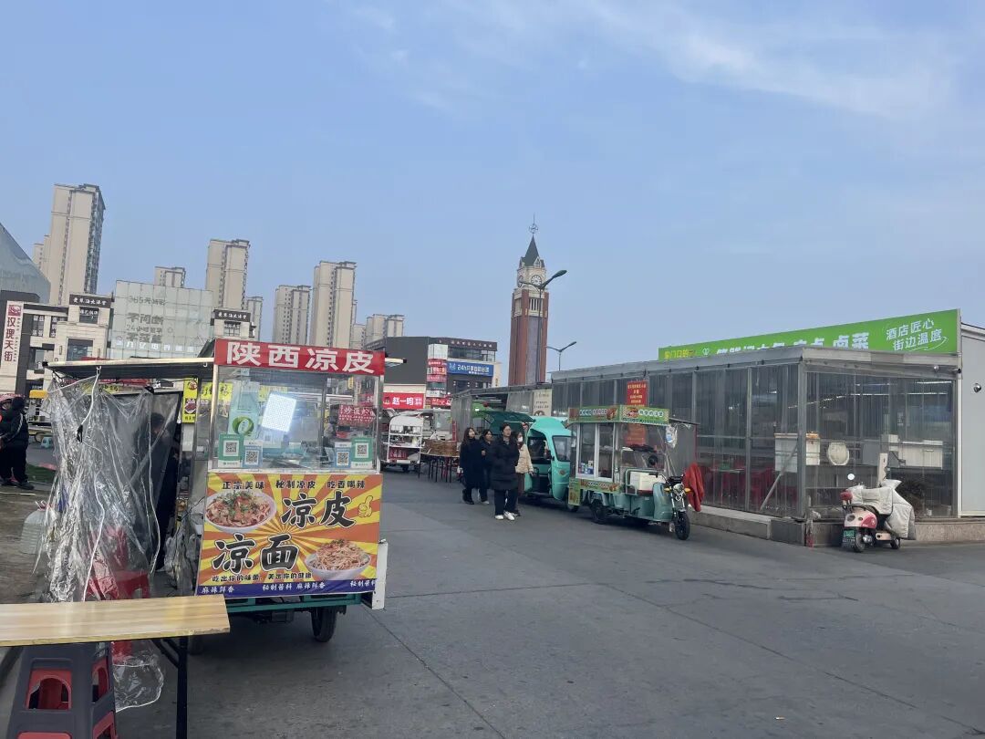 新洋街道开放大道与新盐路交汇处路口水果卖场规划合理吗？
